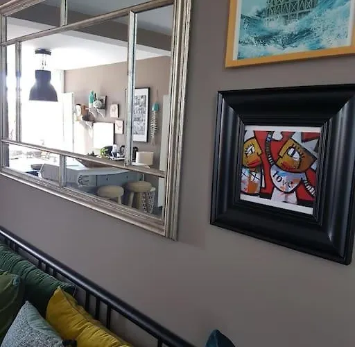 Baliste Et Sa Piscine Aux Sables D'olonne *